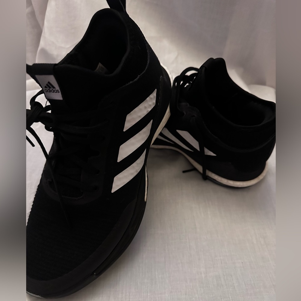 Adidas size 10 women’s CrazyFlight mid-cut shoes